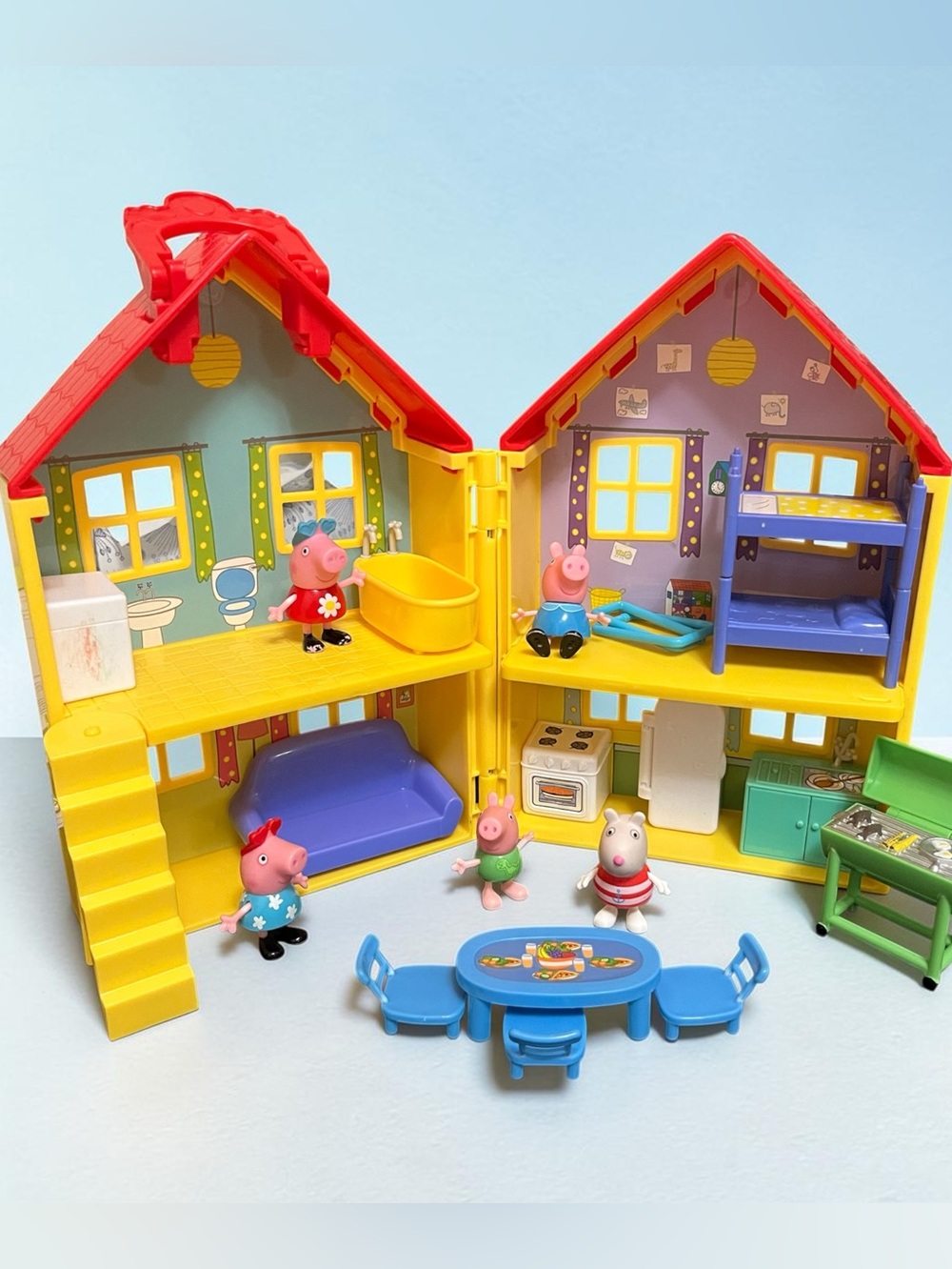 Peppa Pig’s fold and go yellow house